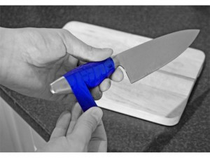 Tenura No Slip Strips â€“ Blue â€“ 0.79 in x 3.2 ft.